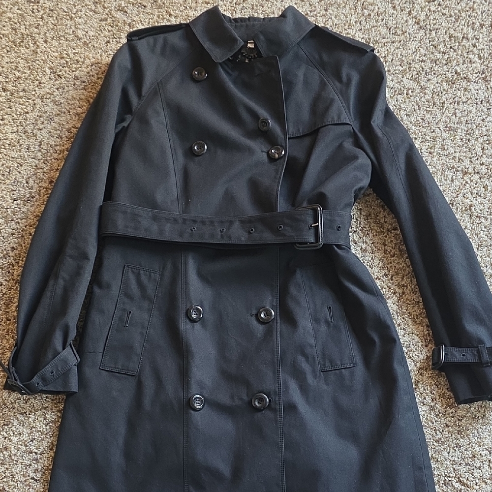 Burberry Classic Black Belted Trench Coat